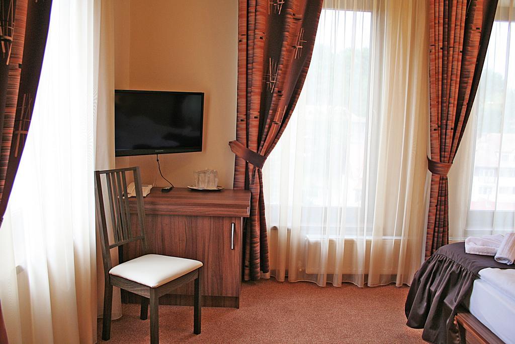 Vila Silvia Sovata Kamer foto