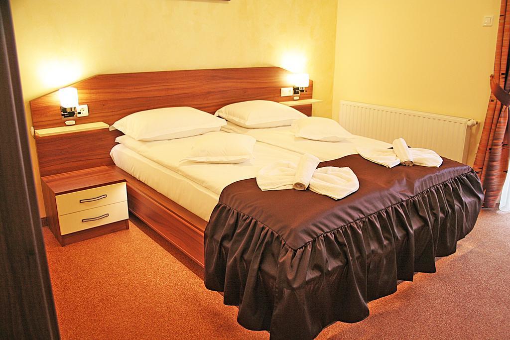 Vila Silvia Sovata Kamer foto